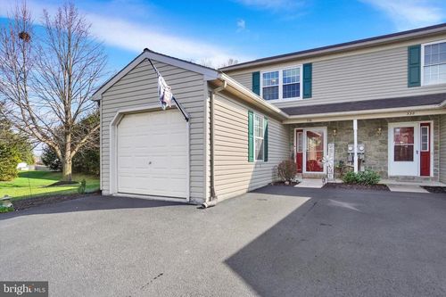 336 Deerfield Dr, Mount Joy, PA, 17552-1234 | Card Image
