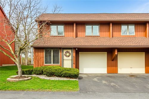 7 Treetop Dr, Fairport, NY, 14450-3356 | Card Image