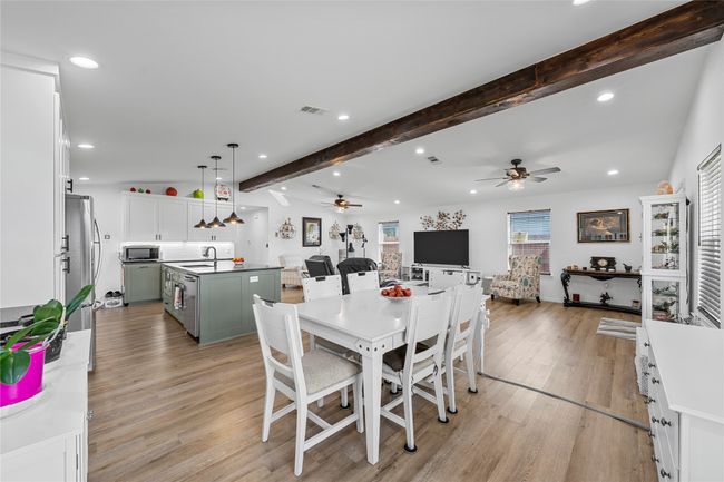 614 W 3 Rd St, House other with 4 bedrooms, 2 bathrooms and null parking in McGregor TX | Image 4