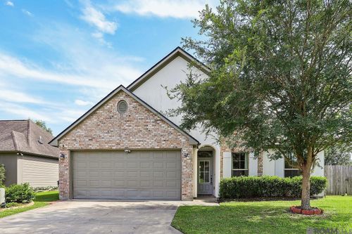 10606 Grace Ln, Baton Rouge, LA, 70817-8033 | Card Image