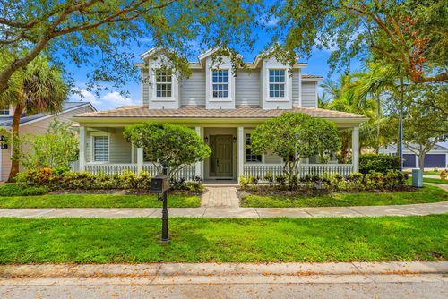 4762 Village Way, Davie, FL, 33314-4210 | Card Image