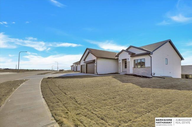 5510 N 212 Th Ave, House other with 5 bedrooms, 3 bathrooms and 4 parking in Elkhorn NE | Image 50