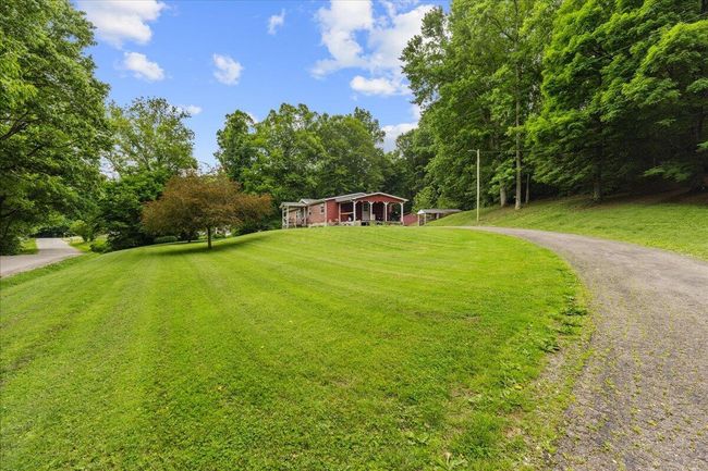 Driveway up to HOme | Image 6