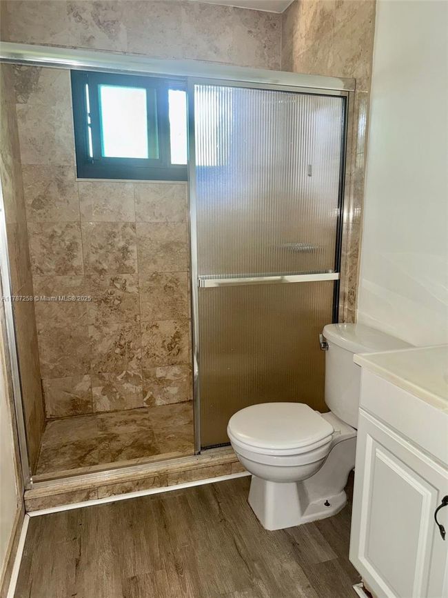 APT-5 - 4441 Sw 32 Nd Ave, Home with 1 bedrooms, 1 bathrooms and null parking in Fort Lauderdale FL | Image 5