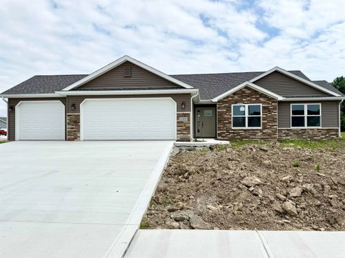 2315 Chandler Way, Auburn, IN, 46706-3083 | Card Image