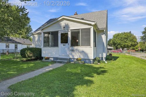 1645 E Evelyn Ave, Hazel Park, MI, 48030-2372 | Card Image