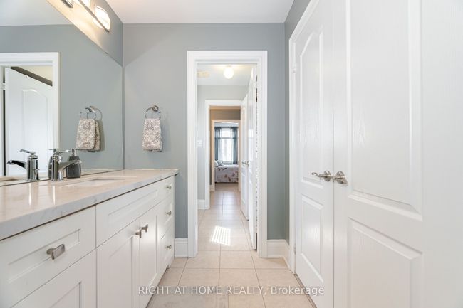 105 Royal Dr West, House other with 6 bedrooms, 5 bathrooms and 4 parking in Brampton ON | Image 32