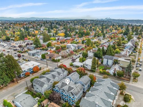 unit-b-910 Nw 85th St, Seattle, WA, 98117-3365 | Card Image