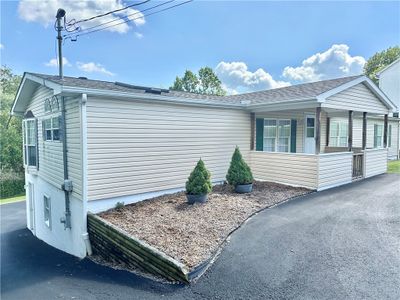 217 Richmond St, House other with 3 bedrooms, 2 bathrooms and 2 parking in Derry Twp PA | Image 2