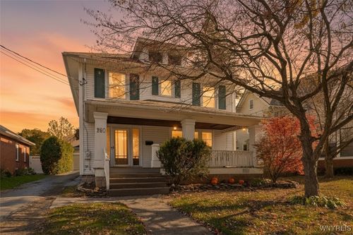 250 Pine St, Lockport, NY, 14094-4927 | Card Image