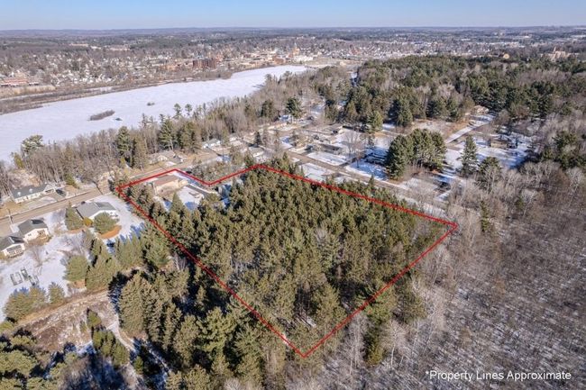 401 E E Riverside Ave, House other with 4 bedrooms, 4 bathrooms and null parking in Merrill WI | Image 62