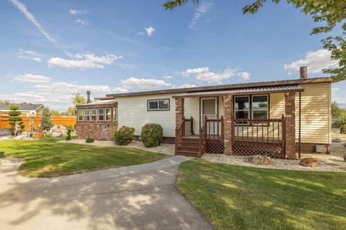18715 E Marlin Dr, Spokane Valley, WA, 99027-9528 | Card Image