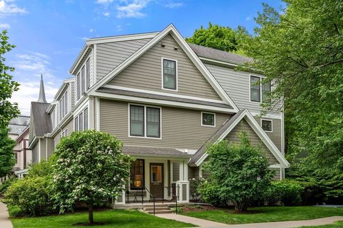 99-99 Crowninshield Rd, Brookline, MA, 02446-6777 | Card Image