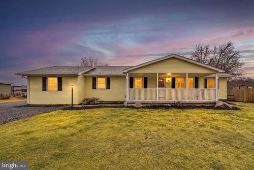 563 Specks Run Rd, BUNKER HILL, WV, 25413-2030 | Card Image