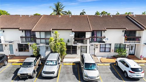 38-2093 W 54th Ter, Hialeah, FL, 33016 | Card Image