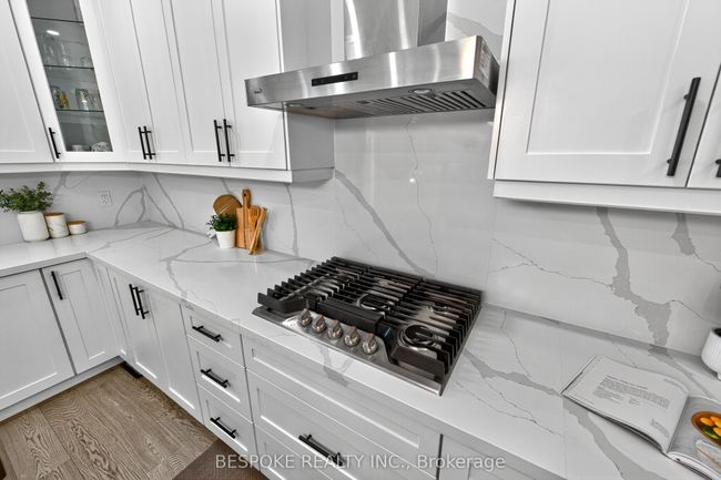 33 Maple St, House other with 4 bedrooms, 5 bathrooms and 5 parking in Ajax ON | Image 18