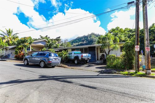 2749 Piliwai St, Honolulu, HI, 96819-2841 | Card Image