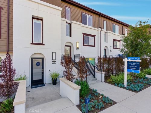 4557 Misty Pl, San Diego, CA, 92117-6472 | Card Image