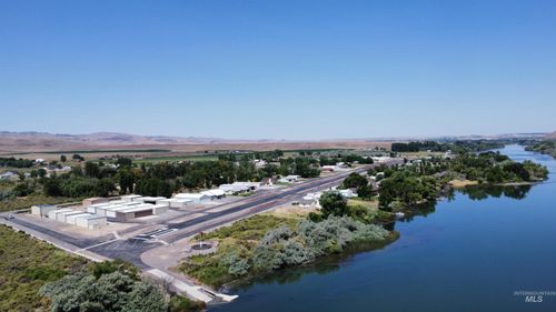 10514 Airpark Loop, Melba, ID, 83641-4292 | Card Image