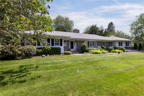 38 Setting Sun Dr, Westerly, RI, 02891-4104 | Card Image