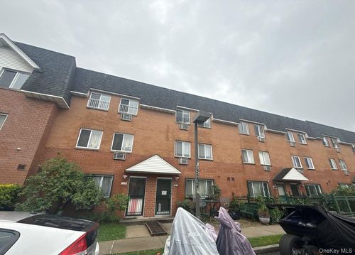 1316 33rd Ave, Astoria, NY, 11106-4613 | Card Image