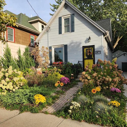 1971 E Washington Ave, Madison, WI, 53704-5203 | Card Image