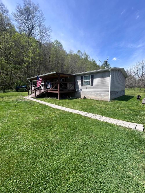507 Nosko Rd, Junction City, KY, 40440-8621 | Card Image