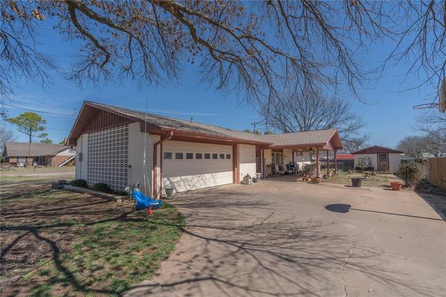 1101 E Chickasaw St, House other with 3 bedrooms, 2 bathrooms and null parking in Wynnewood OK | Image 20