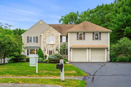 9 Jack Rabbit Ln, Westford, MA, 01886-6804 | Card Image