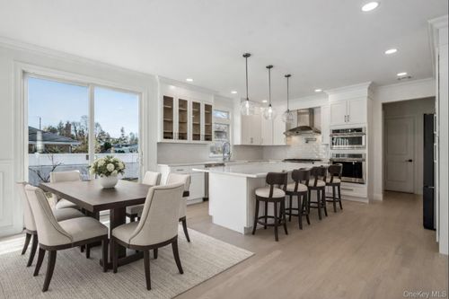 7 Otsego Pl, Jericho, NY, 11753-1405 | Card Image