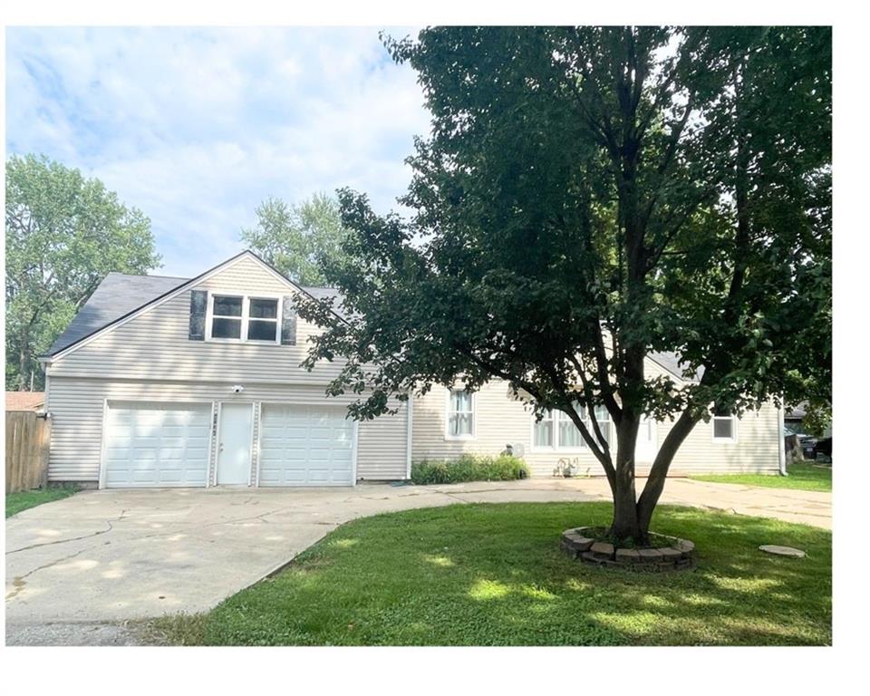 Ridgeway Ave, Kansas City, MO 64133