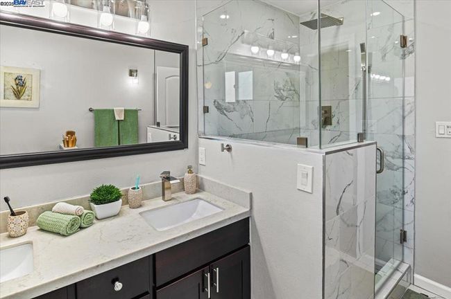 17860 Almond Rd, House other with 5 bedrooms, 4 bathrooms and 4 parking in Castro Valley CA | Image 35