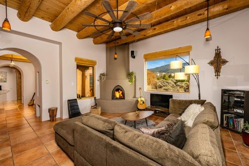 1378 Bries Way, Taos, NM, 87571-6708 | Card Image