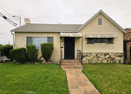 8216 S Van Ness Avenue, Los Angeles, CA, 90047 | Card Image