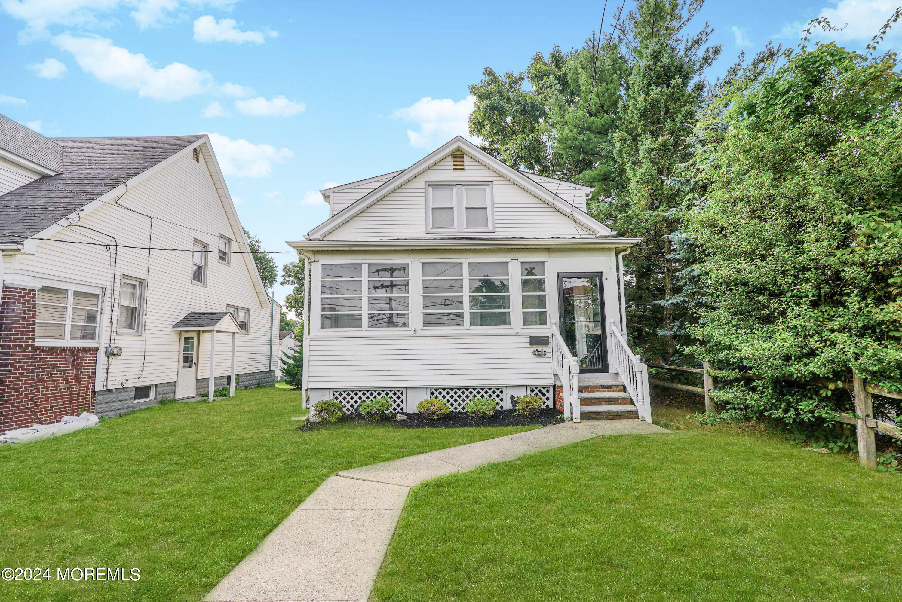 Washington Rd, Parlin, NJ 08859