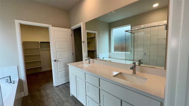 1709 Sparrow St, House other with 5 bedrooms, 4 bathrooms and null parking in Denton TX | Image 9