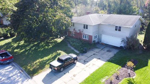 1037 Rachael St, Waterloo, IA, 50701-4961 | Card Image