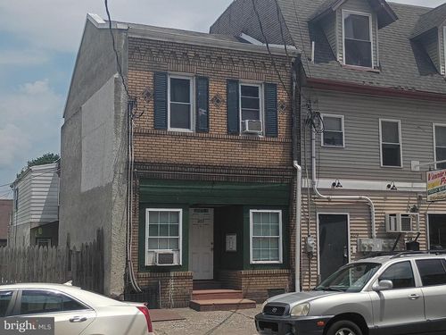 211 N Furnace St, BIRDSBORO, PA, 19508-2044 | Card Image