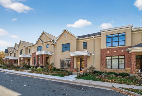 712 Linden St, Mendota Heights, MN, 55118-1156 | Card Image