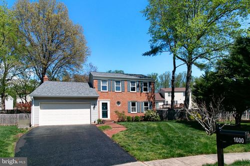 1600 Folley Lick Ct, HERNDON, VA, 20170-2952 | Card Image