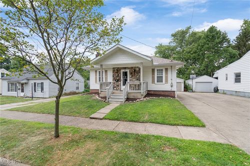 1538 10th St, Cuyahoga Falls, OH, 44221-4630 | Card Image