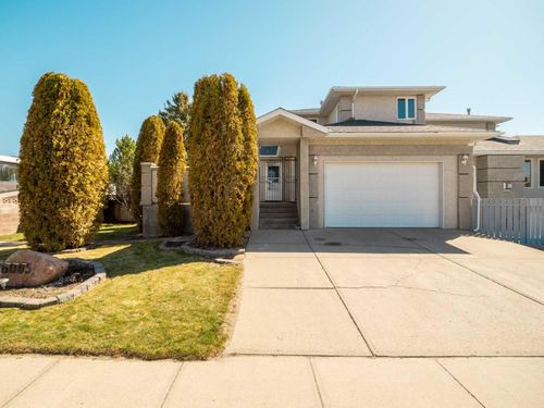 6005 46a Street, Taber, AB, T1G1E3 | Card Image