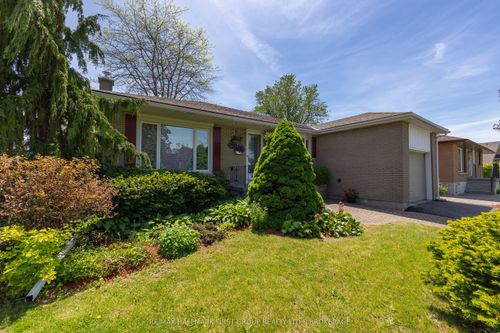 184 Kirkpatrick St, Kingston, ON, K7K2P5 | Card Image