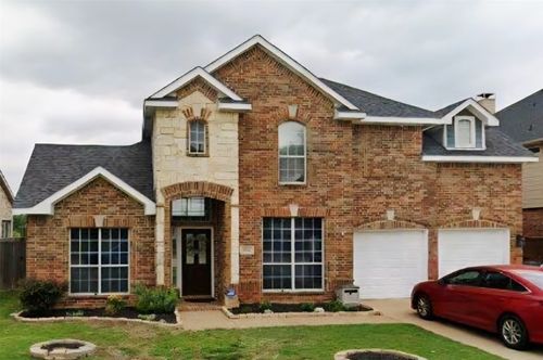2322 Balleybrooke Dr, Lewisville, TX, 75077-7619 | Card Image