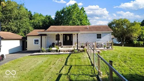 7785 E North Dr, Camby, IN, 46113-8542 | Card Image