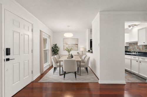 apt-210-400 W 35th St, Austin, TX, 78705-1333 | Card Image