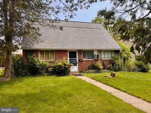 810 Quince Ln, SECANE, PA, 19018-3318 | Card Image