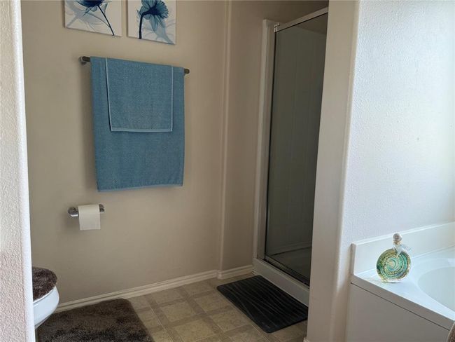 19307 Desert Moon Dr, House other with 3 bedrooms, 2 bathrooms and 2 parking in Cypress TX | Image 11
