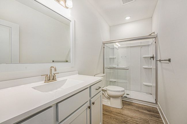 8275 Mcarthur Ave Ne, House other with 4 bedrooms, 3 bathrooms and null parking in Belding MI | Image 13