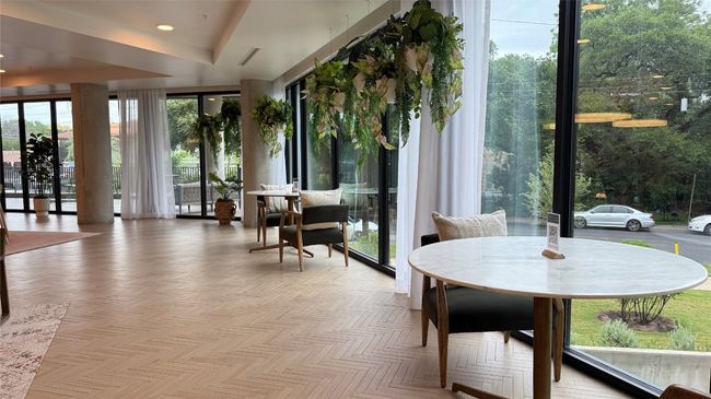 View of sunroom | Image 24
